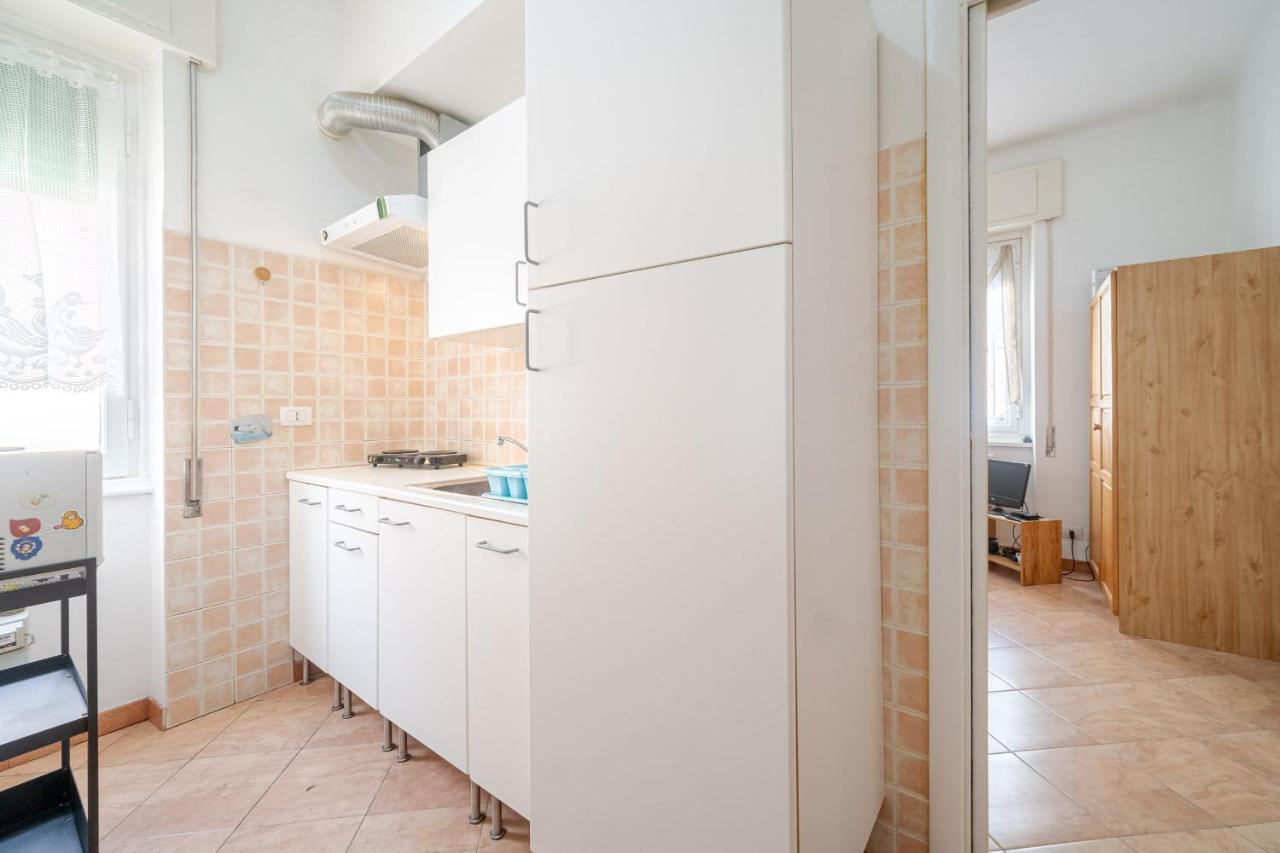 Borgoratti Comfortable Apartment Genoa Luaran gambar