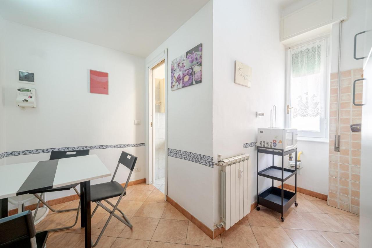 Borgoratti Comfortable Apartment Genoa Luaran gambar